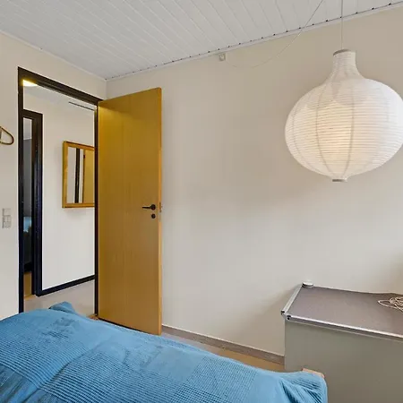 Dom wakacyjny Stunning In With 3 Bedrooms 2 *