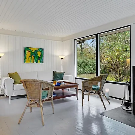 Dom wakacyjny Stunning In With 3 Bedrooms 2 Melby